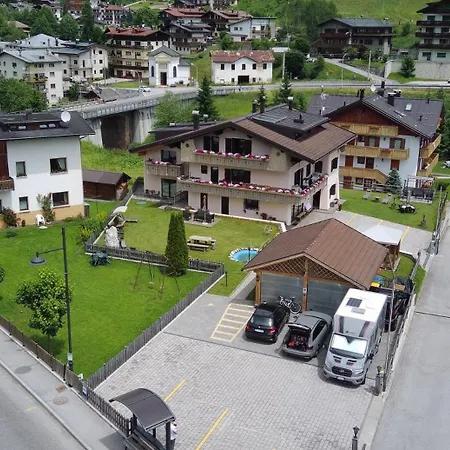 Apartment Da Costantino *